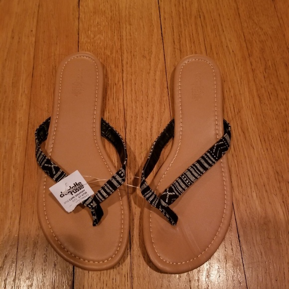 charlotte russe flip flops